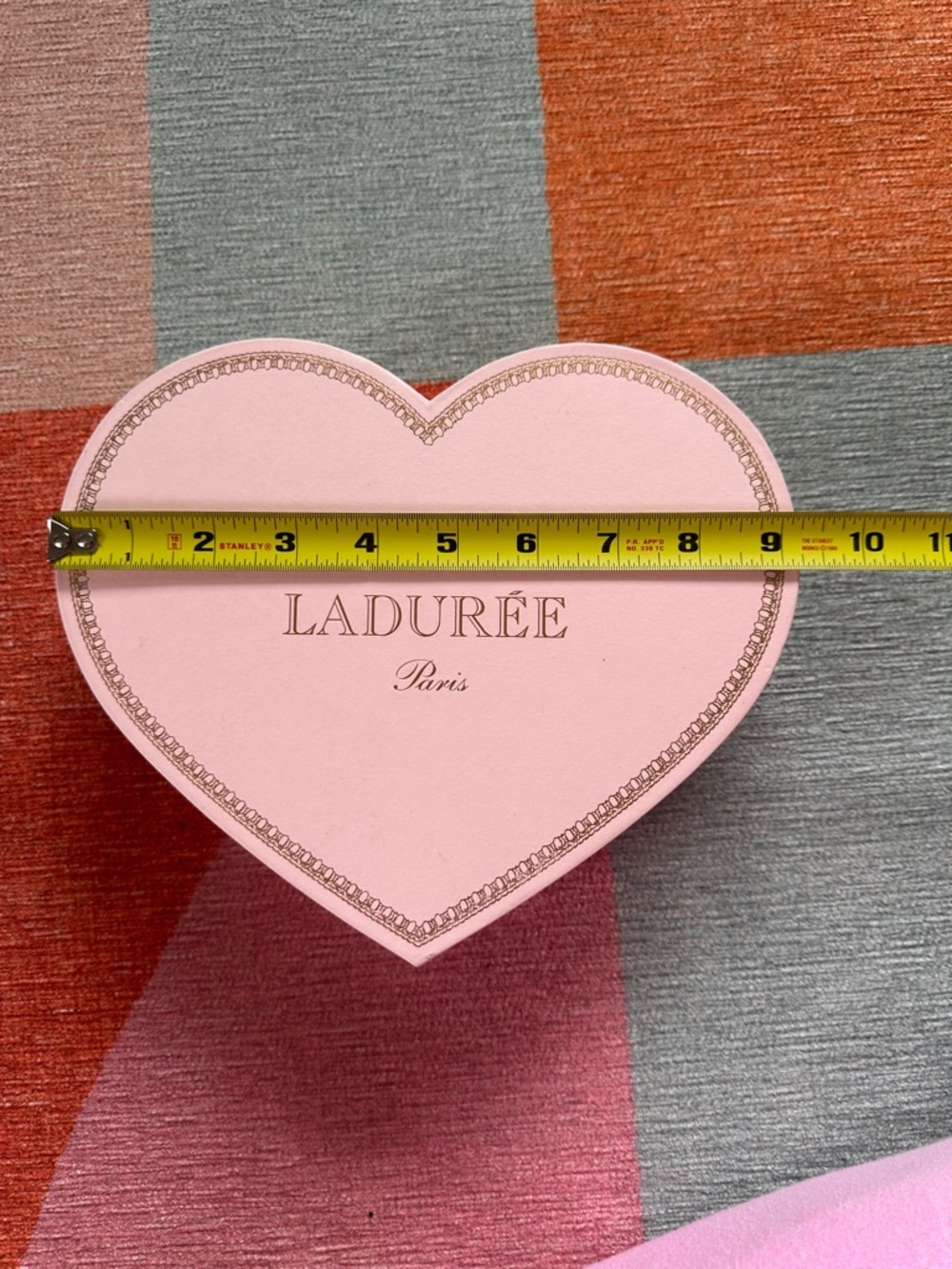 Ladurée RARE Heart Box in Pale Pink - Picture 4 of 6